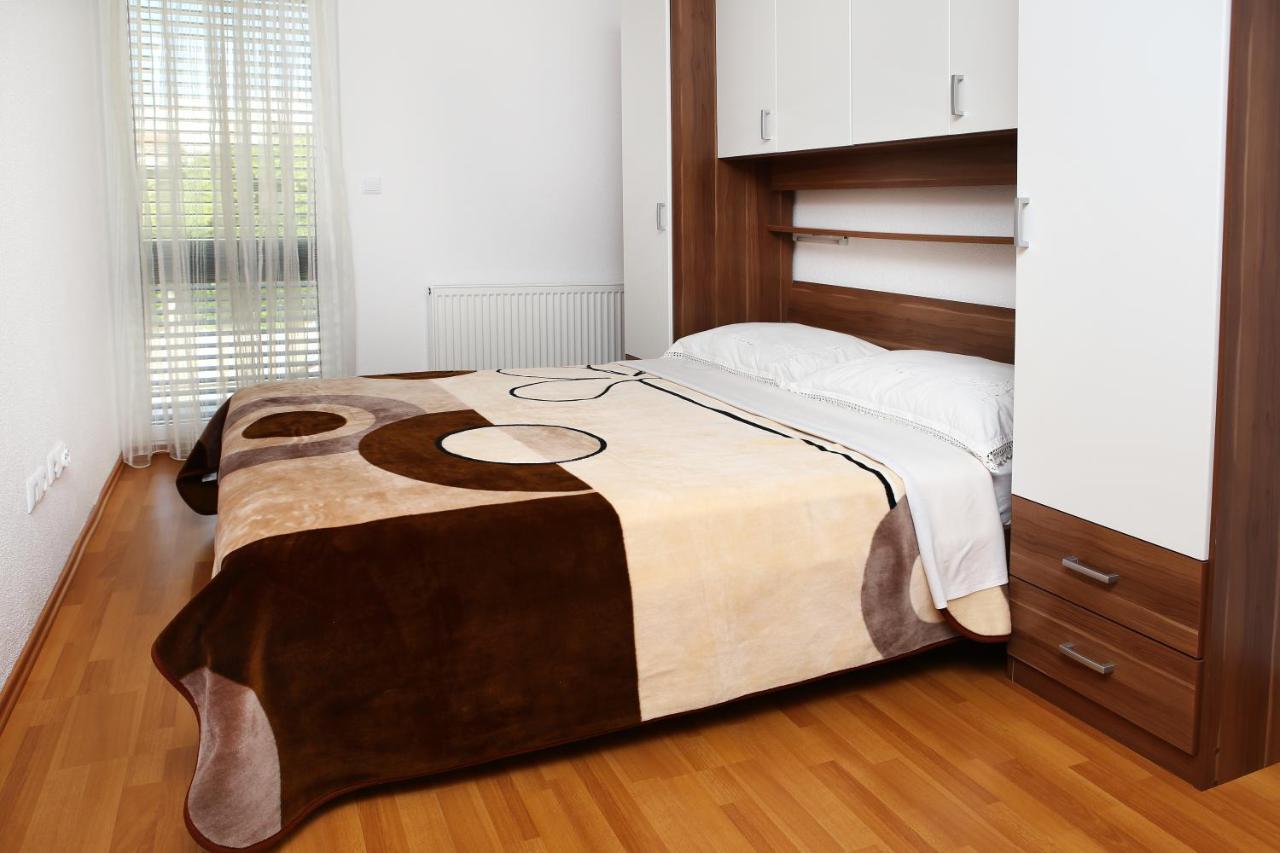 Apartment Matea Trogir Eksteriør billede